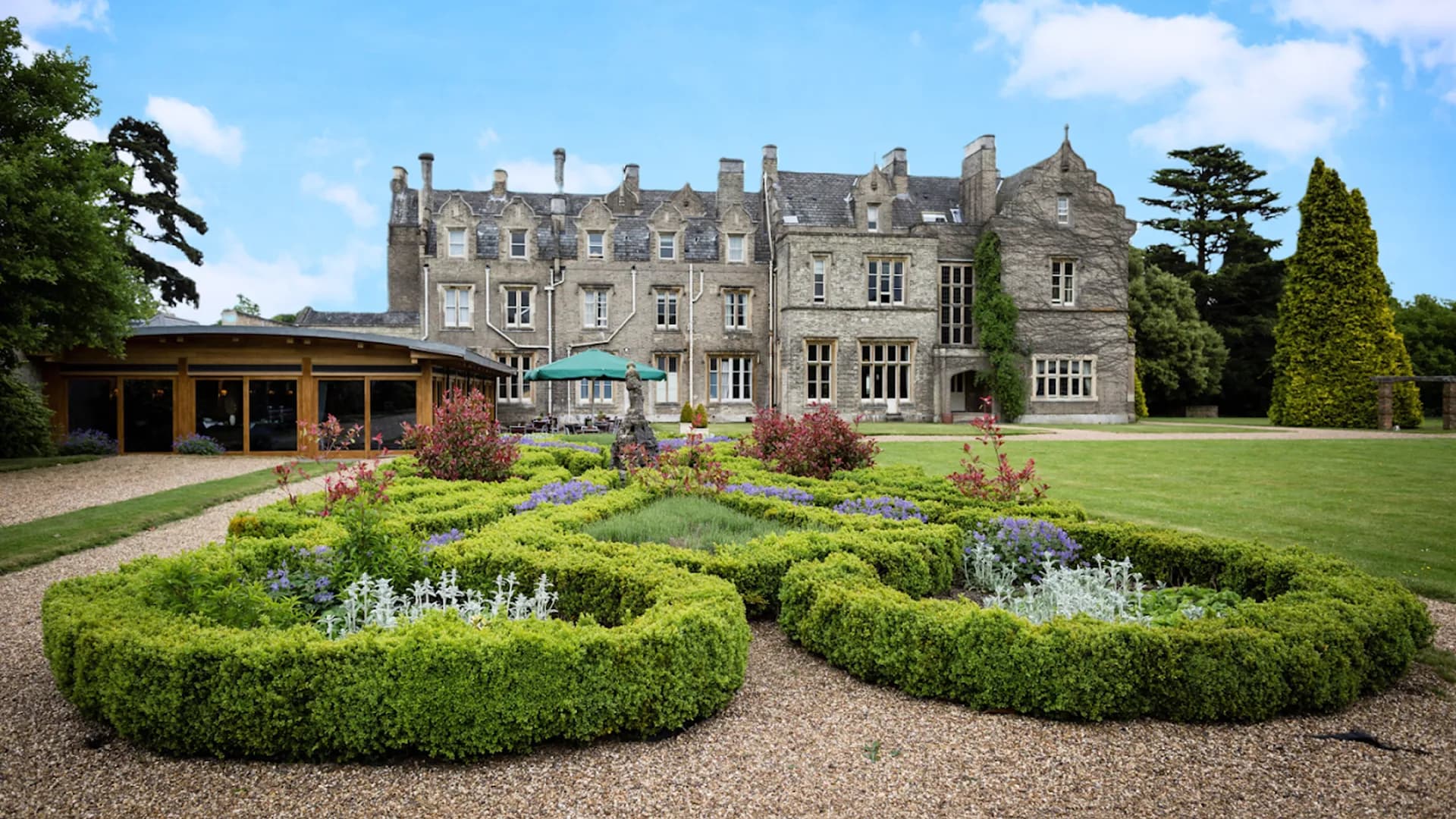 Shendish Manor, manor house wedding venue in Kings Langley, Hertfordshire