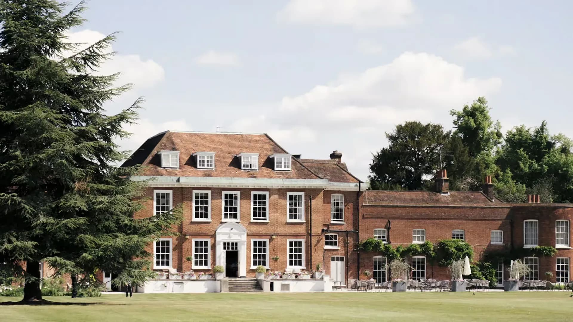 Stoke Place, country house wedding venue in Stoke Poges, Buckinghamshire