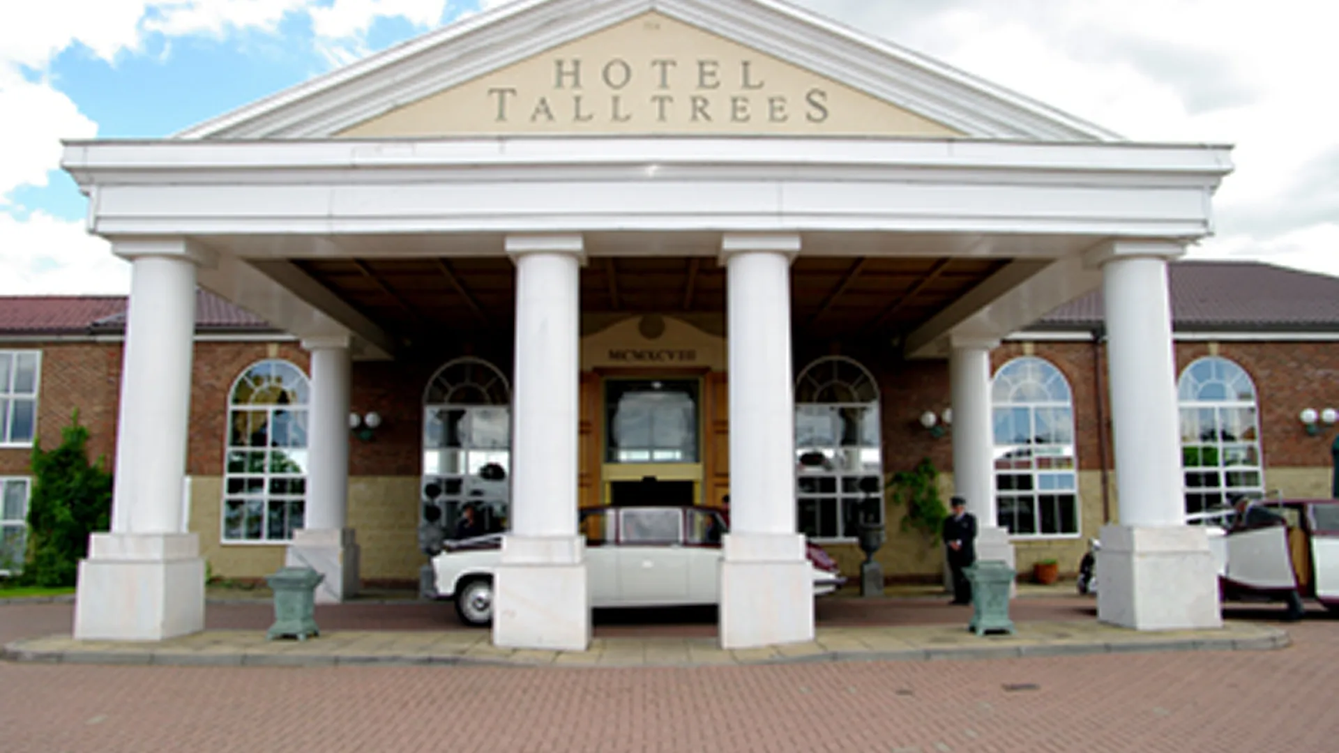 Tall Trees Hotel, hotel wedding venue in Crathorne, North Yorkshire