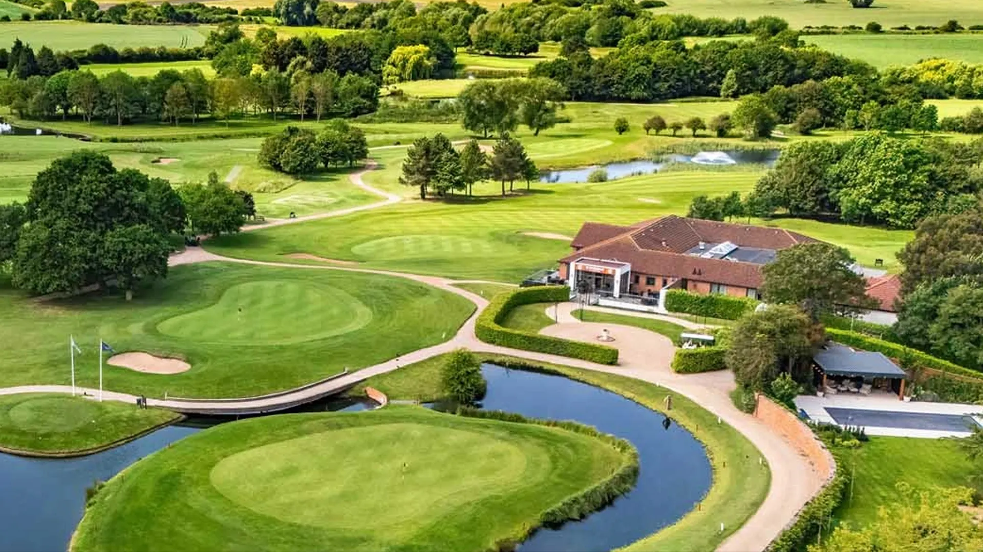The Nottinghamshire Golf & Country Club, country house wedding venue in Nottingham, Nottingham
