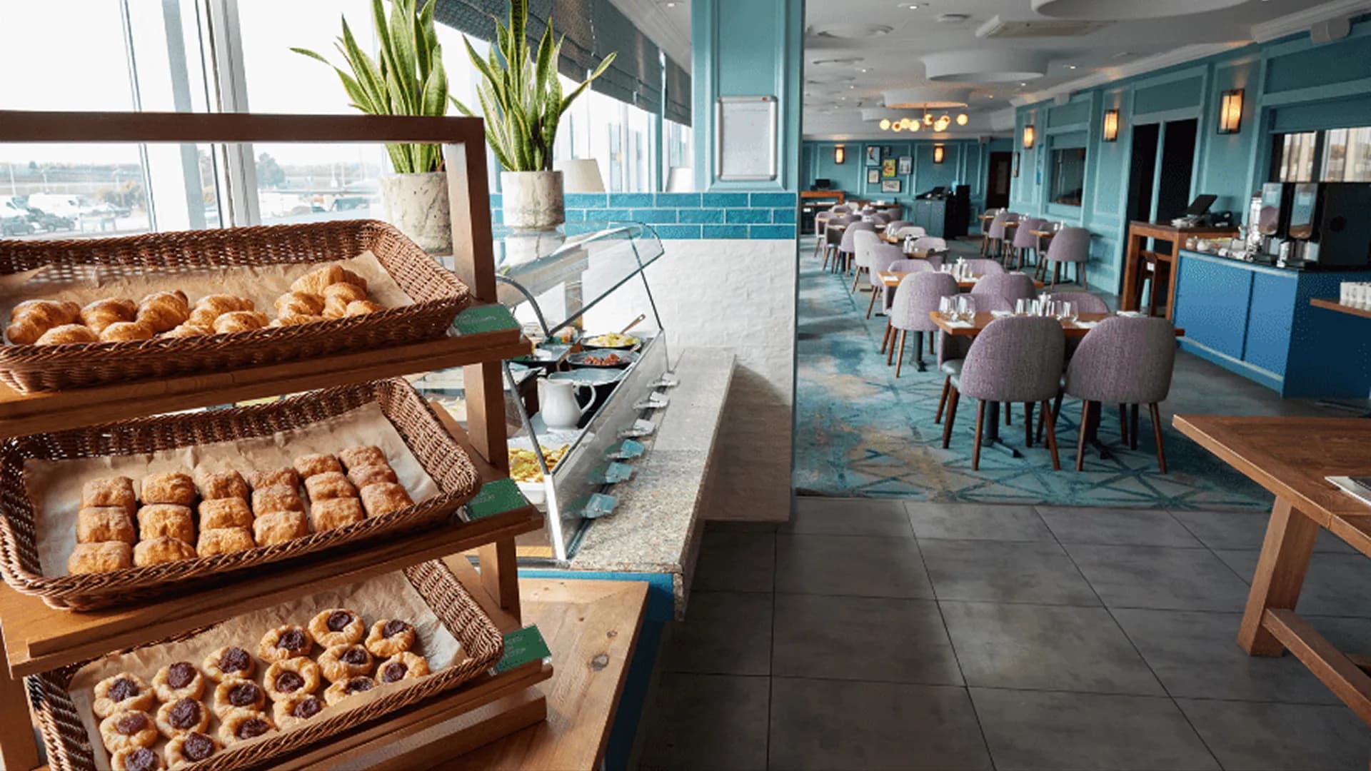 Thistle London Heathrow, hotel wedding venue in Hillingdon, Hillingdon