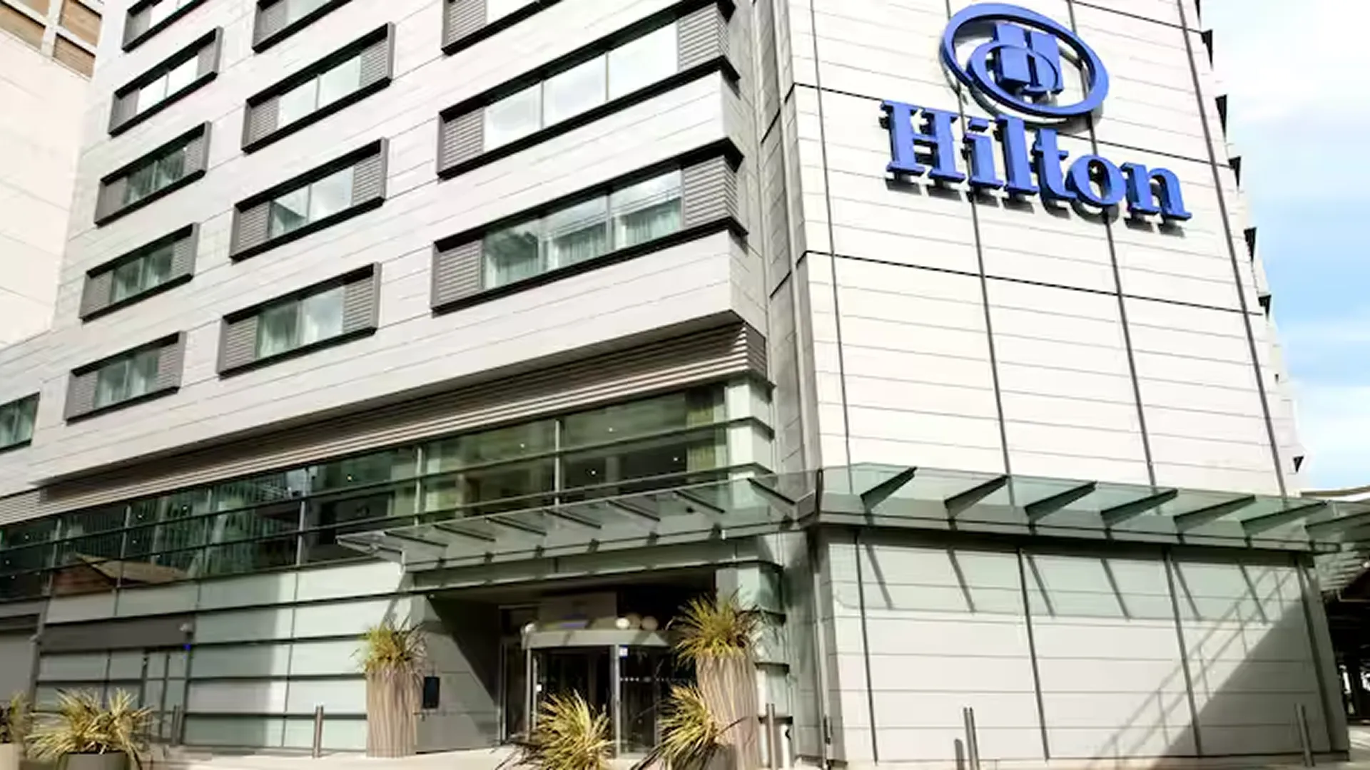 Hilton Canary Whalf, hotel wedding venue in Tower Hamlets, Tower Hamlets