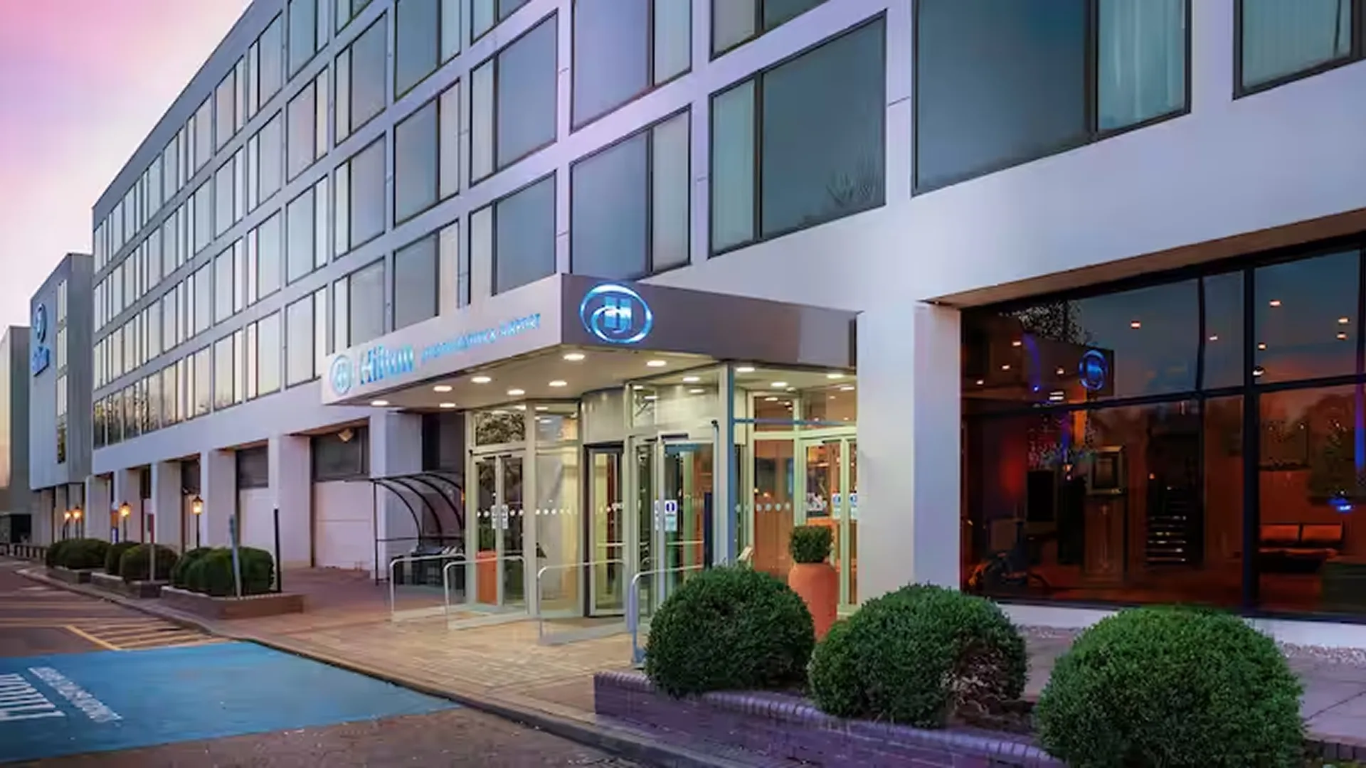 Hilton London Gatwick Airport, hotel wedding venue in Crawley, West Sussex